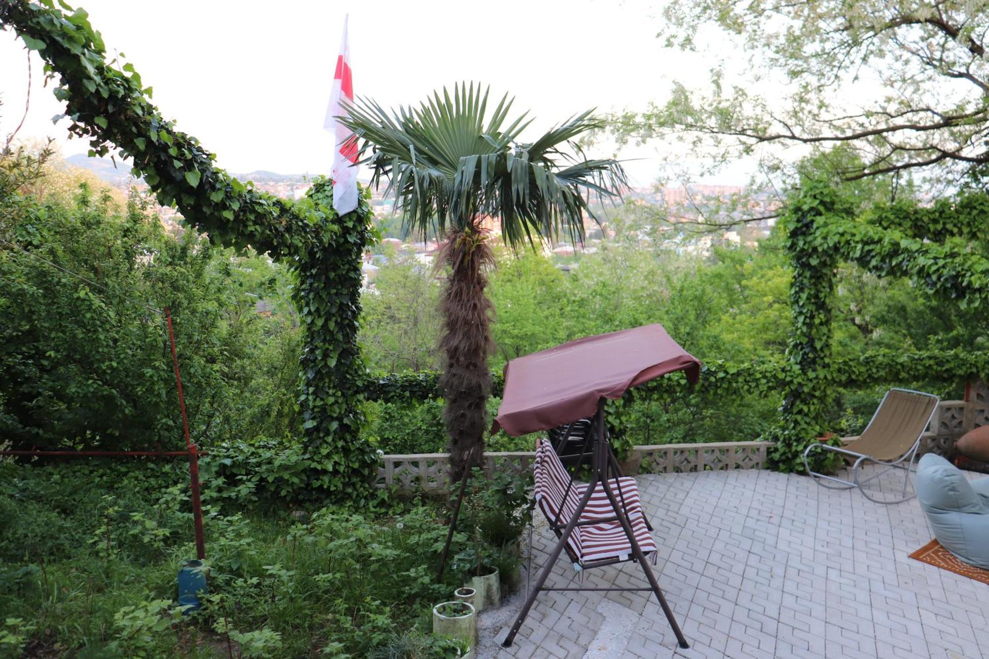 Picnic Hostel Kutaisi Zewnętrze zdjęcie